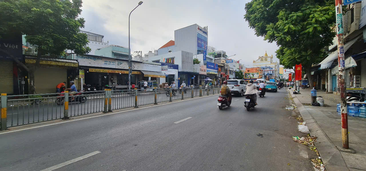 Cho thuê nhà 2 mặt tiền Lũy Bán Bích 68m², 2Lầu - GẦN NGÃ TƯ HÒA BÌNH - Ảnh 1